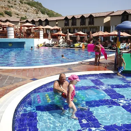 Club (adults Only) מלון 4*