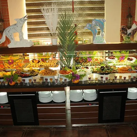 מלון Club (adults Only) 4*